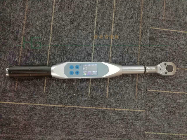 带数显扭矩扳手
