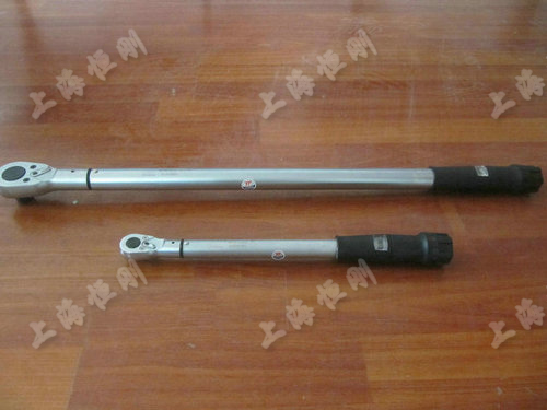 200-1000N.m预置扭矩扳手图片