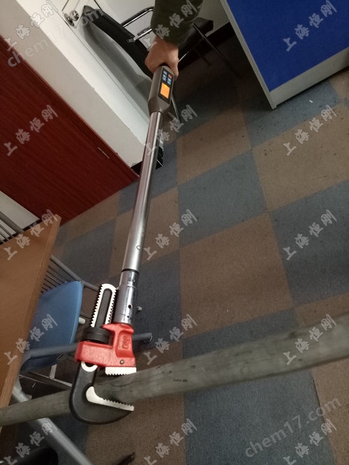 铁路车辆车轮轴承压盖螺栓数显扭矩扳手